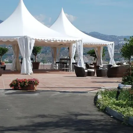 B Bou Cortijo Bravo Hotel 4*