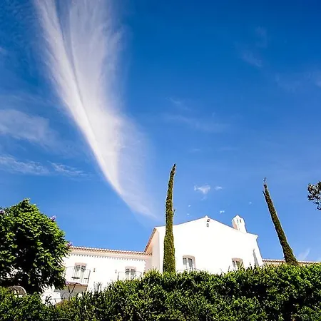 B Bou Cortijo Bravo Hotel