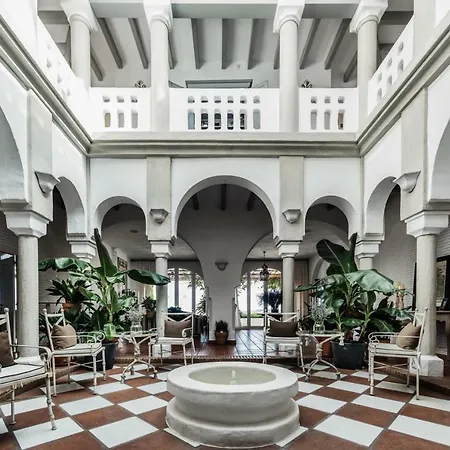 B Bou Cortijo Bravo Hotel